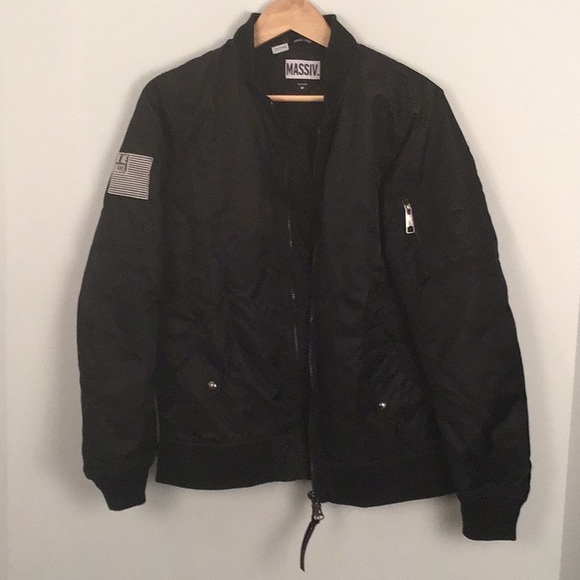Massiv bomber jacket. Size M. Black - Picture 2 of 10